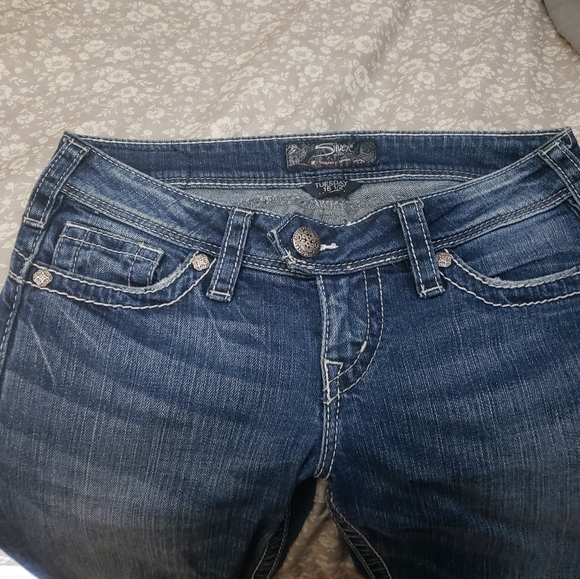Silver Jean's - Picture 2 of 4